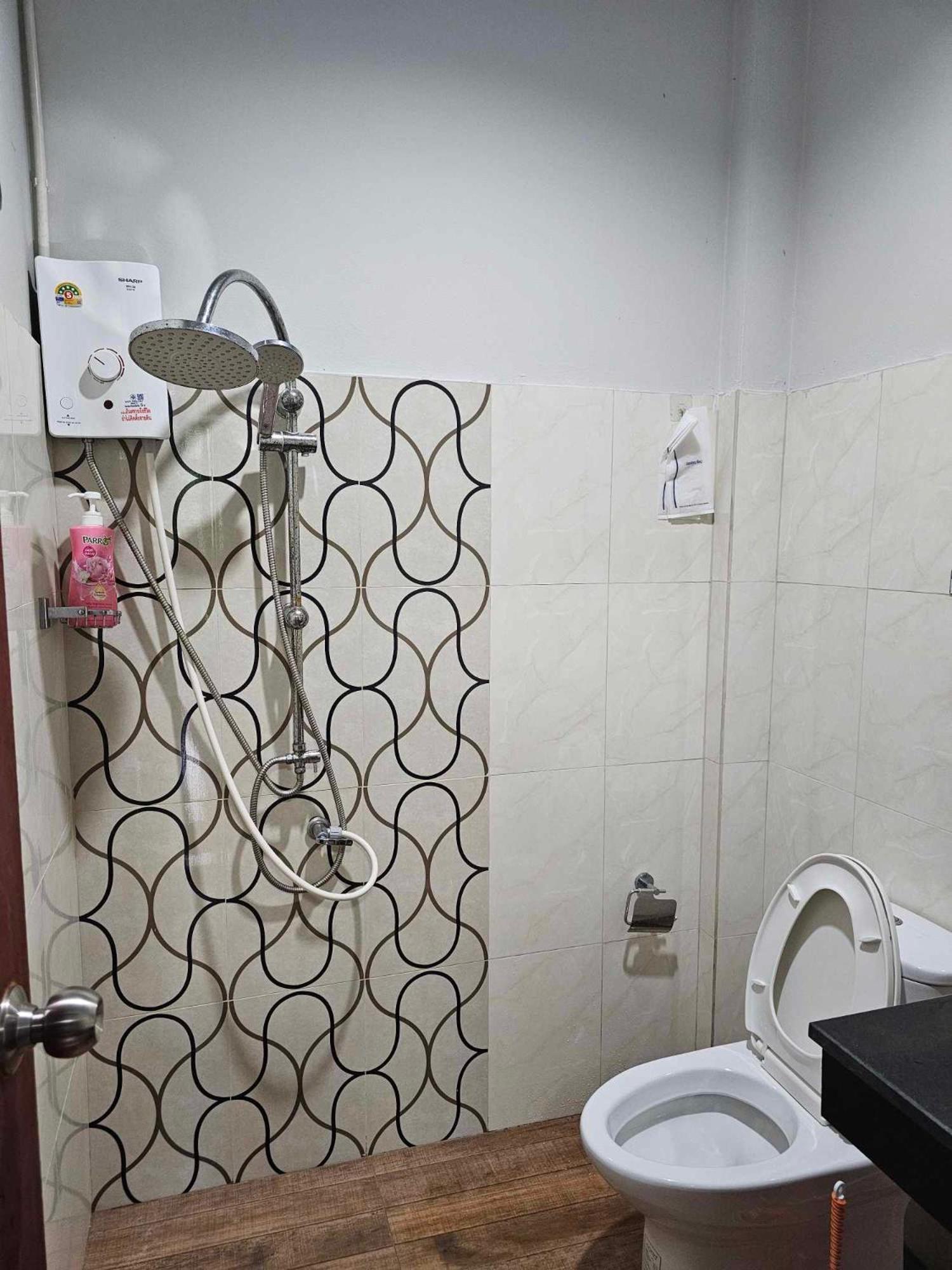 Eq Hostel Thongszala Kültér fotó