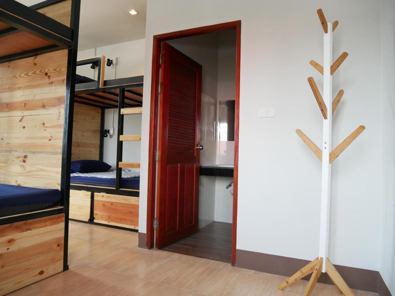 Eq Hostel Thongszala Kültér fotó