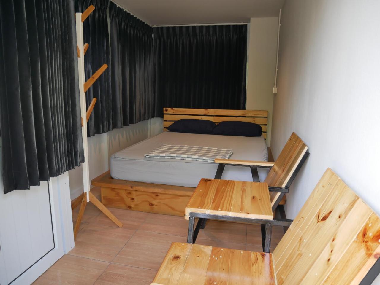 Eq Hostel Thongszala Kültér fotó