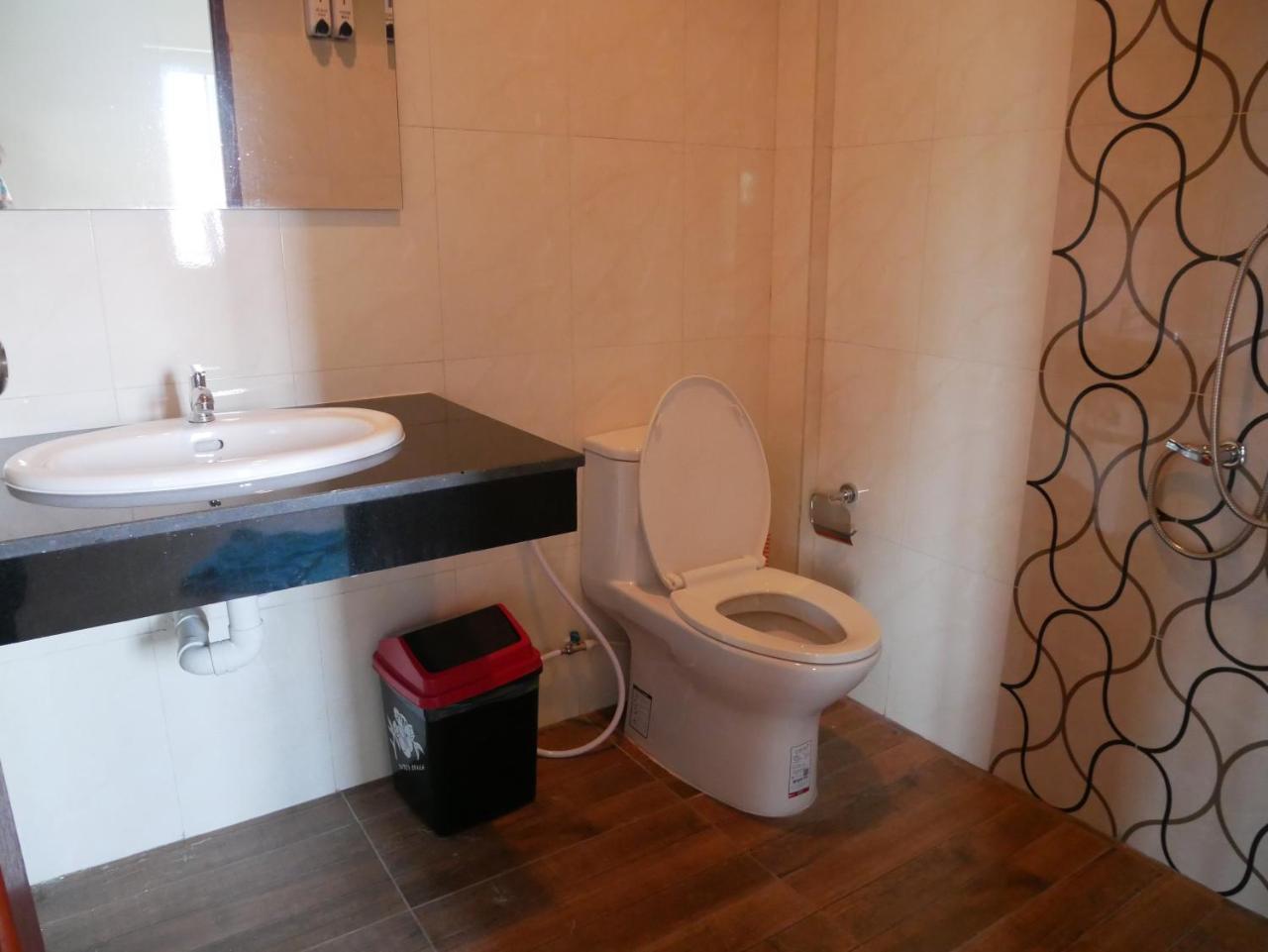 Eq Hostel Thongszala Kültér fotó